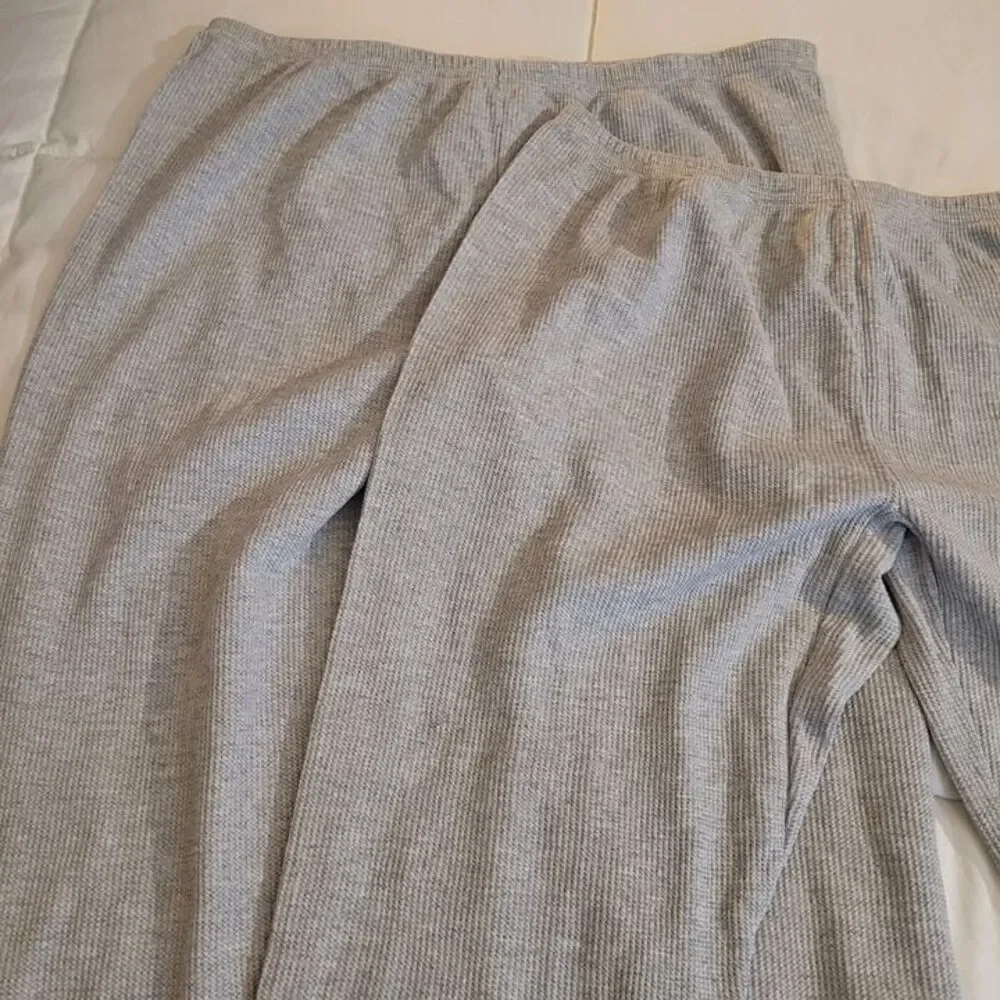 Fruit of the Loom 2 Pair Size XL Gray Thermal Pants..                        O-1